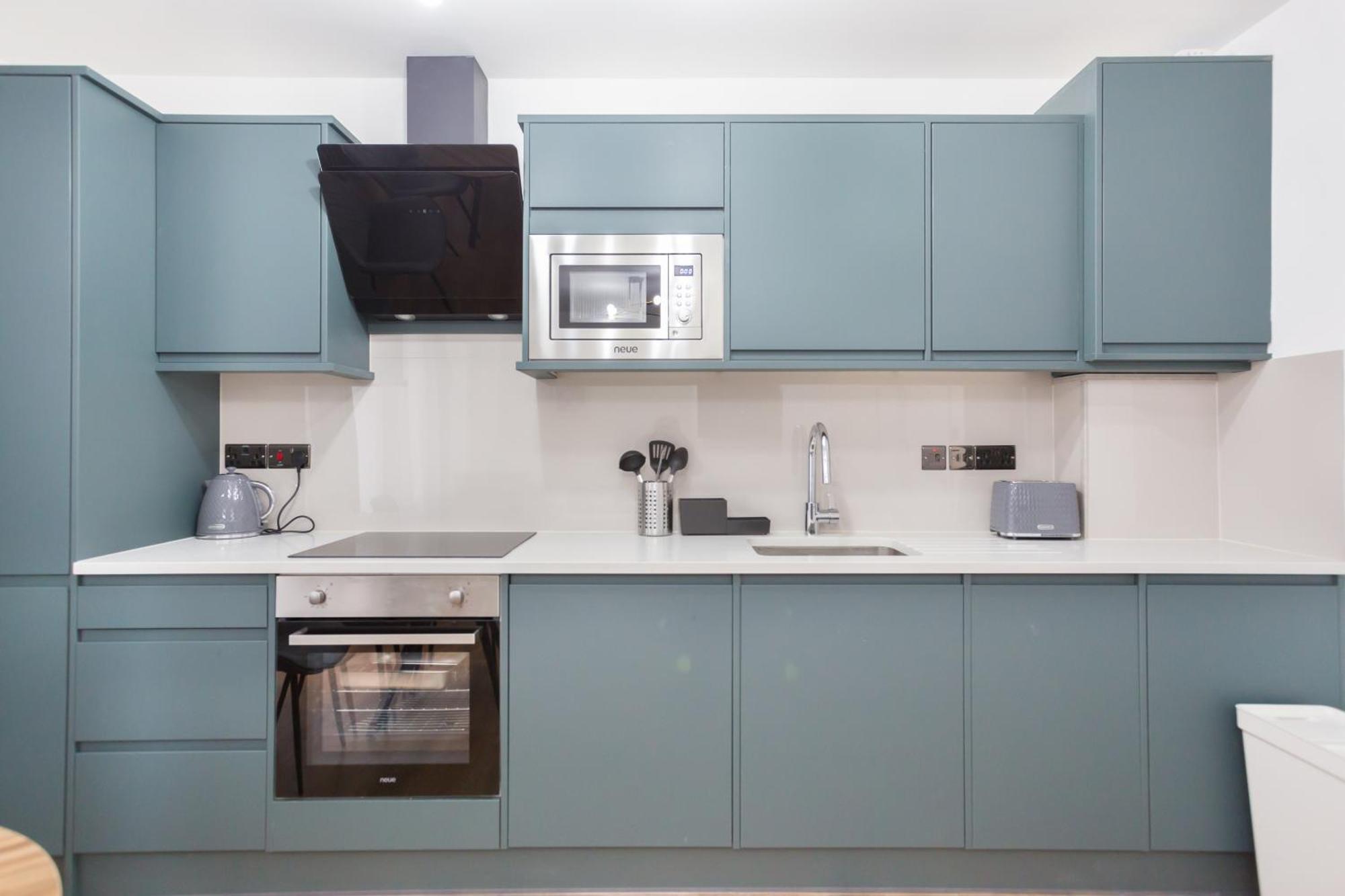 City Centre One Bedroom Apartment Next To Station, Newly Renovated Londýn Exteriér fotografie